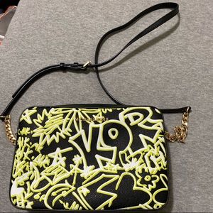 MICHAEL KORS CROSSBODY GRAFFITI BAG